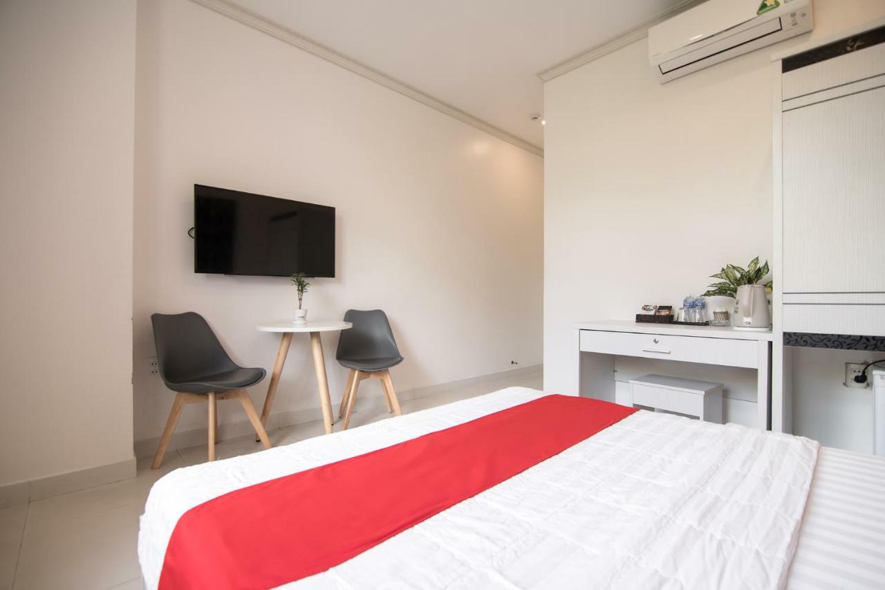 Bin Bin Hotel 4 - Near Sunrise City D7 胡志明市 外观 照片