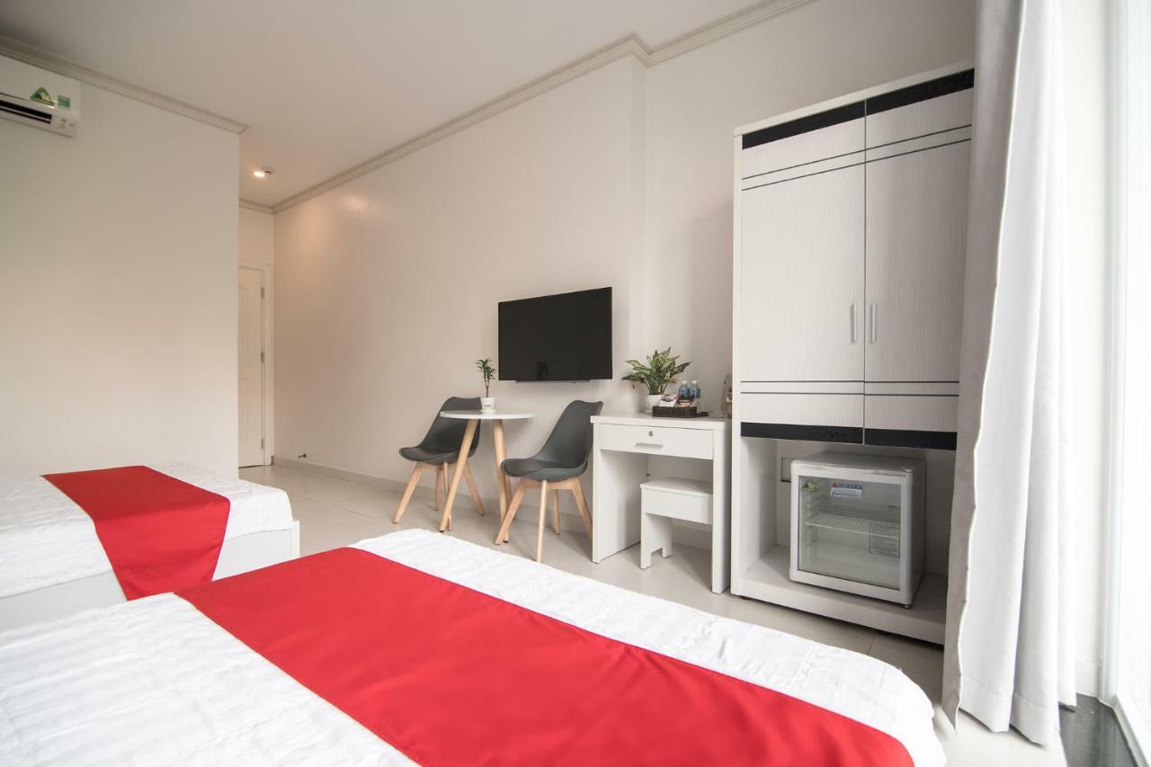 Bin Bin Hotel 4 - Near Sunrise City D7 胡志明市 外观 照片